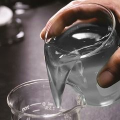 지속가능한 석유 및 가스 생산을 위한 저생분성 수압 자극 액체